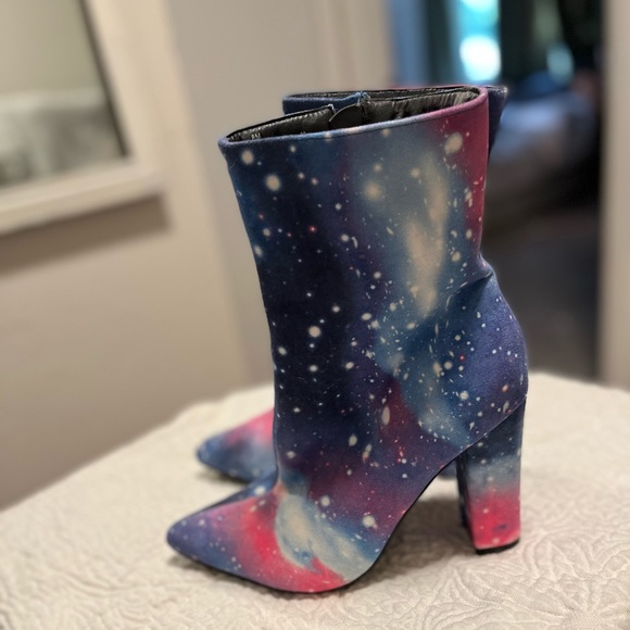 Cape Robbin Galaxy Fashion Boots - Picture 2 of 4